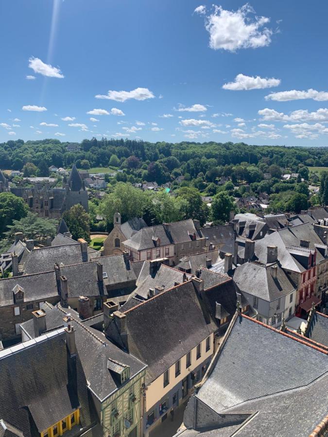 La Cour Des Ursulines Hotel Josselin Exterior photo